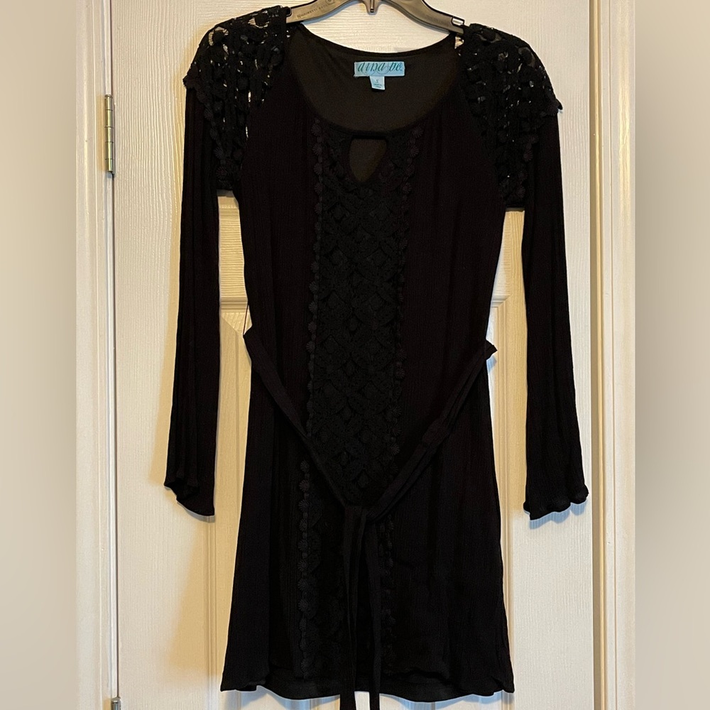 Black tie waist dress